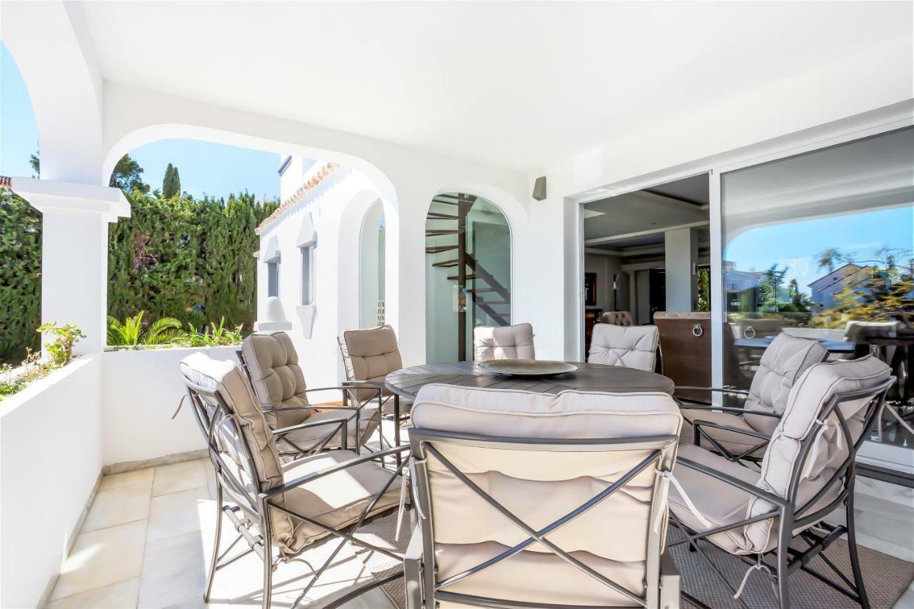Luxury Villa Marbella With Nice Garden, Pool And Jacuzzi By Varenso Holidays מראה חיצוני תמונה