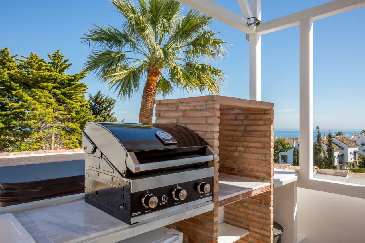 Luxury Villa Marbella With Nice Garden, Pool And Jacuzzi By Varenso Holidays מראה חיצוני תמונה