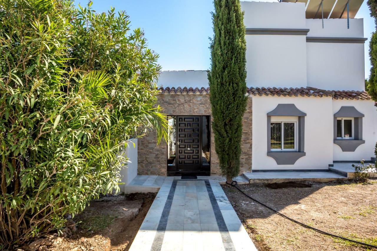 Luxury Villa Marbella With Nice Garden, Pool And Jacuzzi By Varenso Holidays מראה חיצוני תמונה